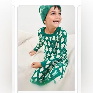 Hanna Andersson Christmas Tree pajamas 10 boys girls shirt pants pjs green white